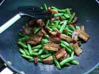 Stir-fried String Beans with Pork Belly recipe