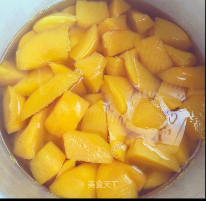 Homemade Canned Yellow Peaches recipe