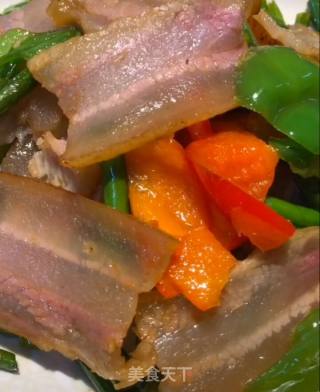 Stir-fried Bacon with Bell Pepper recipe