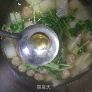 Winter Melon and Coriander Boiled Meatballs recipe