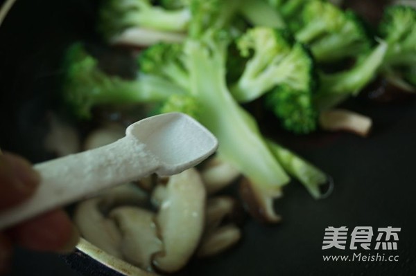 Stir Fried Broccoli recipe