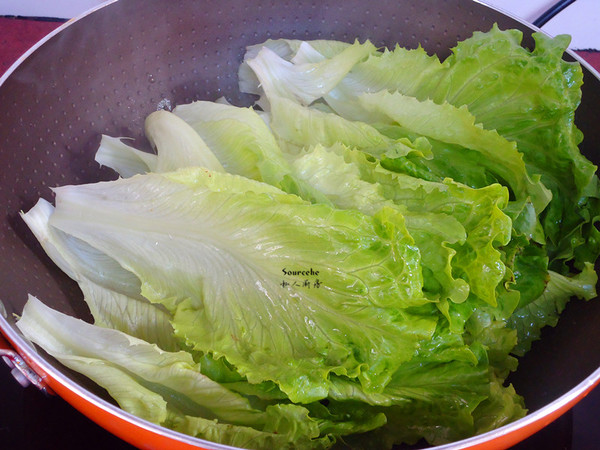 Stir-fried Lettuce with Mushrooms recipe