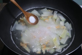 Winter Melon, Golden Hook and Shrimp Rice Soup for Clearing Fire and Dampness, Reducing Swelling and Reducing Fat recipe