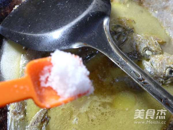 Braised Small Yellow Croaker recipe