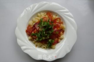 Nutritious and Delicious-hollow Noodles with Shrimp and Tomato recipe