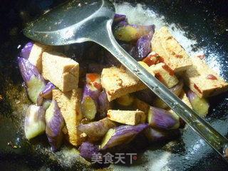 Fried Frozen Tofu with Eggplant recipe