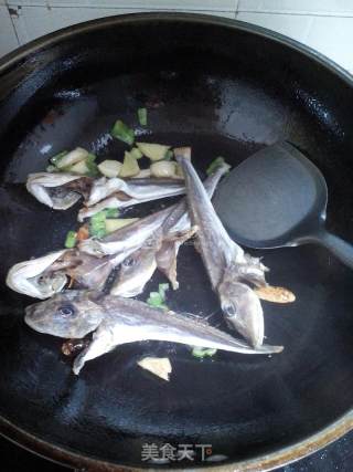 Braised Red Head Dried Fish recipe