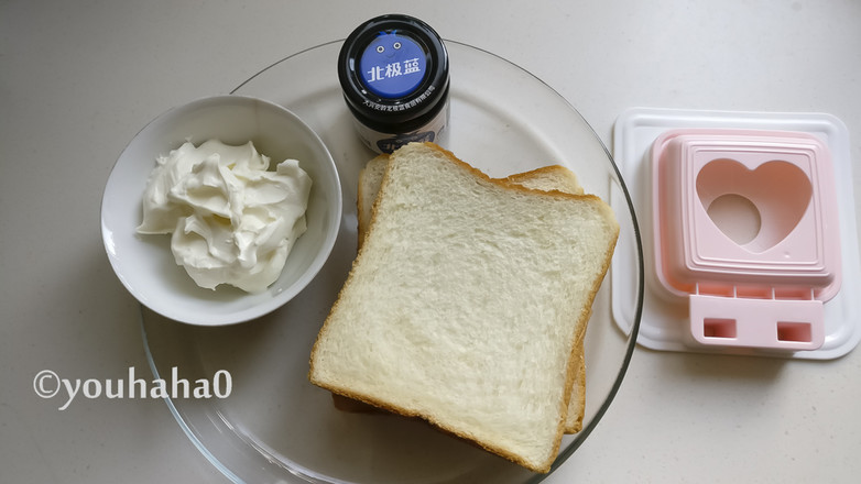 Blueberry Cheese Pocket Toast recipe