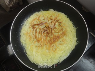 Can Cook and Make Staple Food-smiley Face Potato Pie recipe