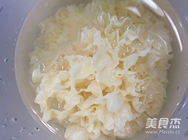 Tremella (white Fungus) in Syrup recipe