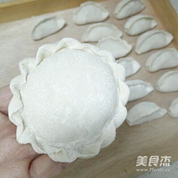 Pork and Cabbage Dumplings (detailed Version Includes Dumpling Kneading Method) recipe