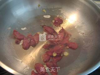 Stir-fried Snow Peas with Sausage recipe