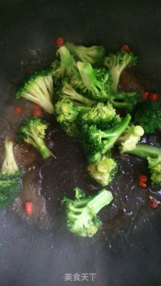 Broccoli in Oyster Sauce recipe