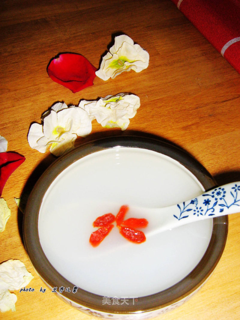 Runny White Fungus and Barley Paste recipe
