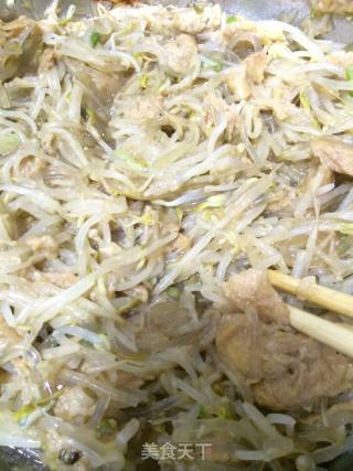 Homemade Bean Sprouts, Oil, Gluten and Vermicelli Three-in-one Pie recipe