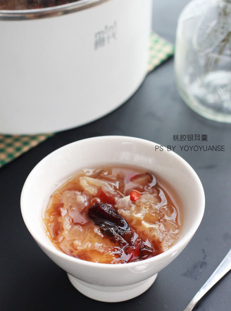 Peach Gum White Fungus and Sydney Soup recipe