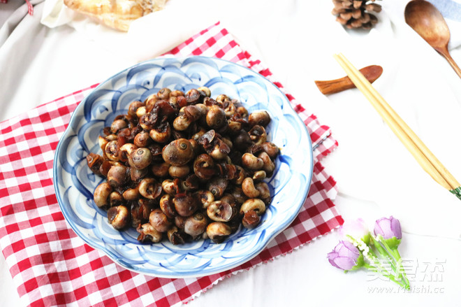 Sauce Stir-fried Water Chestnuts recipe