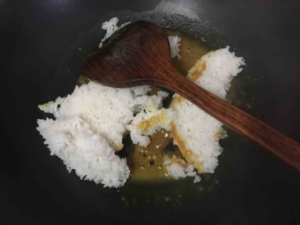 Puff Curry Rice Ball recipe