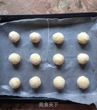 Milky Coconut Rice Balls recipe