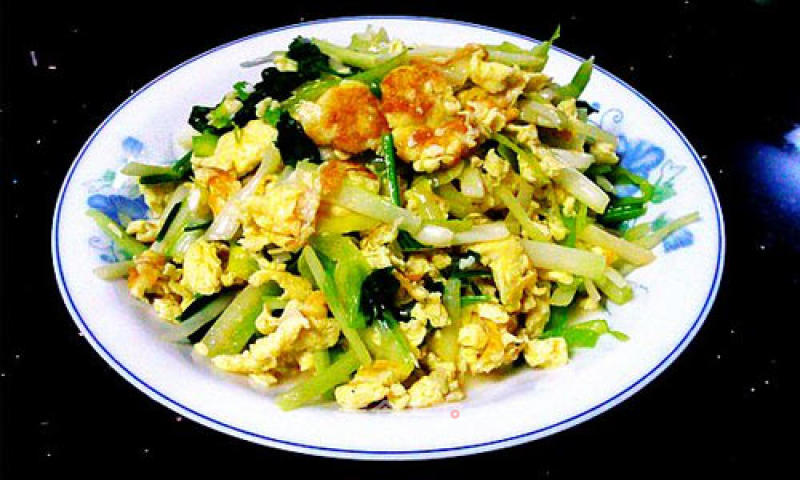 【quick Fried Fried Eggs】fried Eggs with Chives recipe