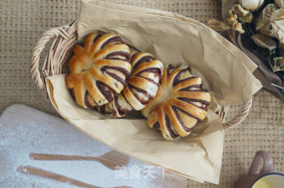 Bean Paste Meal Buns recipe
