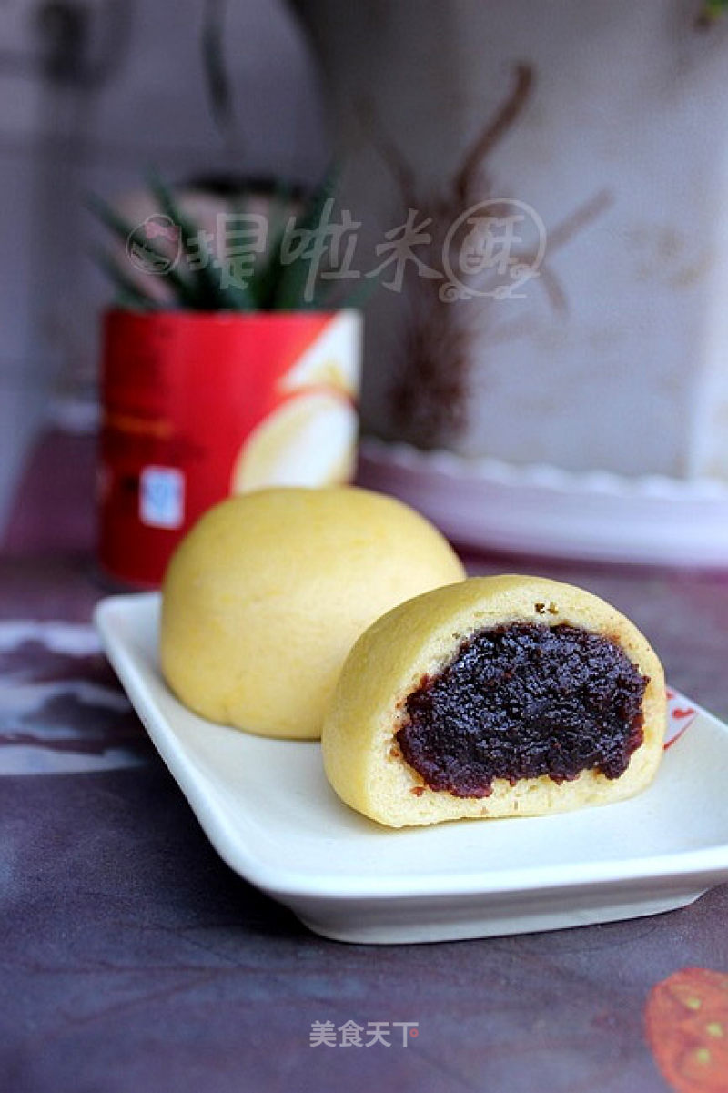 Sweet and Sweet, Thriving-pumpkin Bean Paste Buns recipe