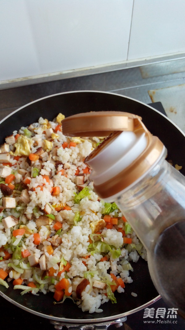 Assorted Fried Rice with Tomatoes recipe