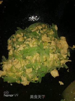 Scrambled Eggs with Lettuce recipe