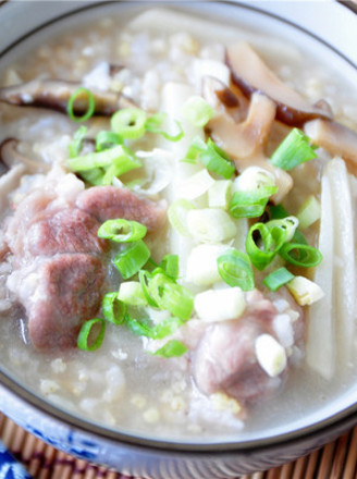 Healthy Congee with Fresh Bamboo Shoots and Mushroom Rib recipe