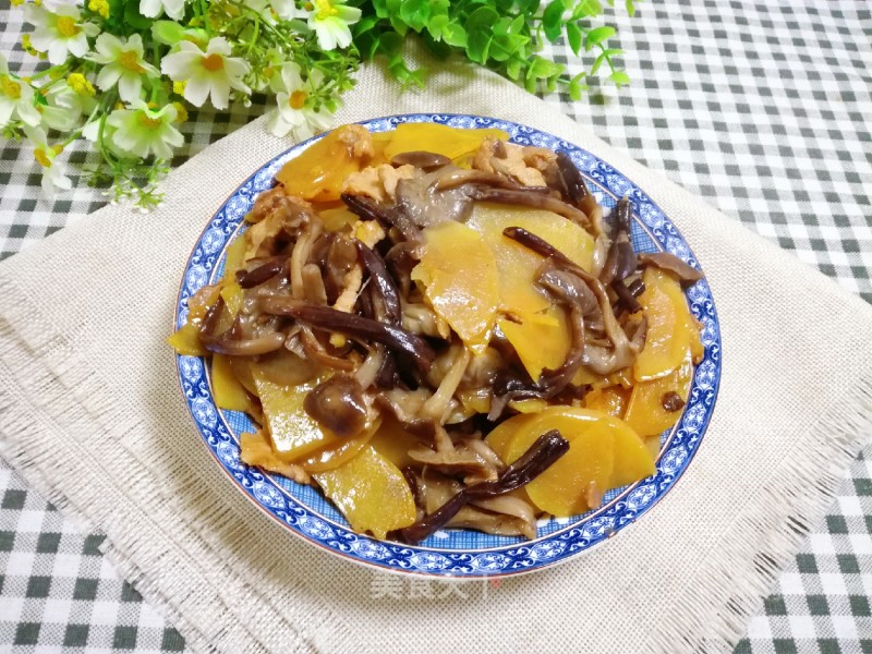 #下饭菜#potato Slices Fried Hazel Mushrooms recipe