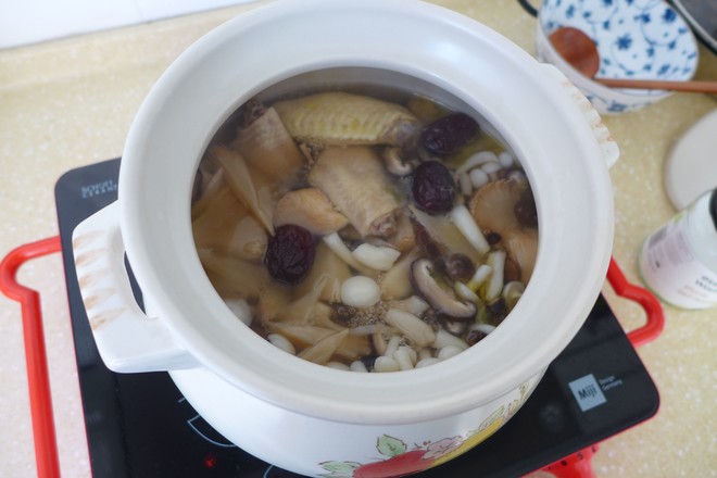 In The Cold Season, Let’s Have A Bowl of Mushroom Soup recipe