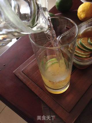 【honey Lemonade】----multi-functional Drinks Such As Summer Heat Loss, Weight Loss and Whitening recipe