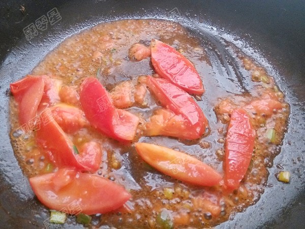 Tomato Fungus Seaweed Soup recipe