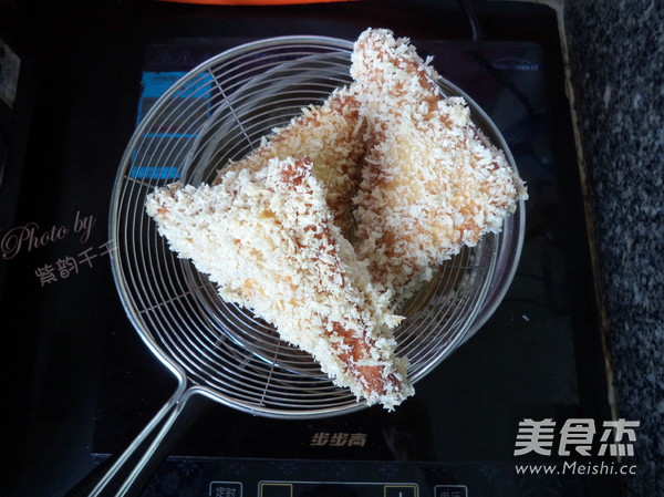 Guangdong Purple Sweet Potato Bread Corner recipe