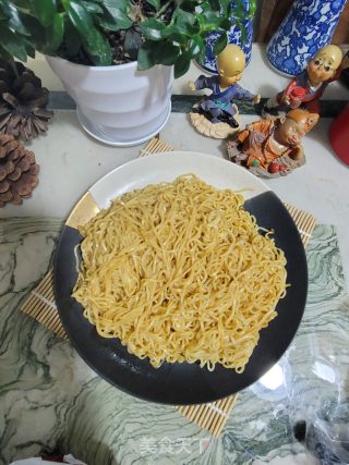 Soy Sauce Fried Noodles recipe