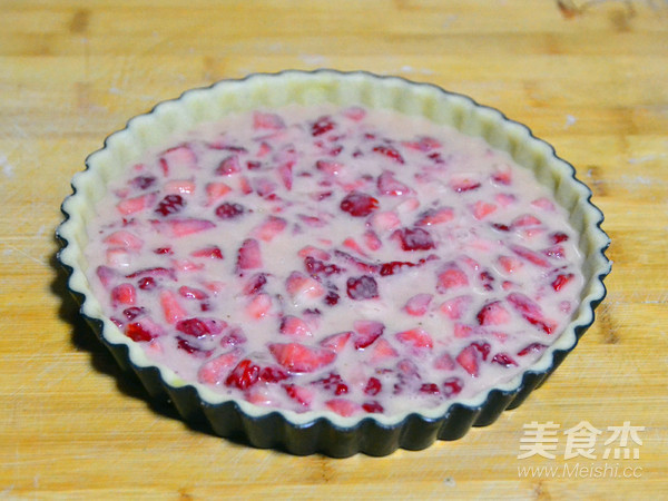 Crispy Strawberry Pie in Season recipe