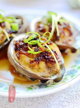 Braised Abalone with Red Onion Sauce recipe