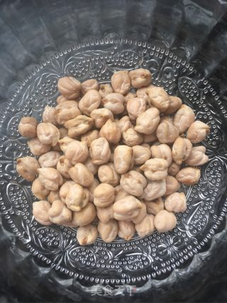 Salted Toon Mixed with Chickpeas recipe