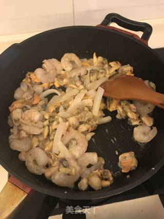 Seafood Curry Pasta recipe