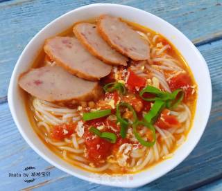 Meat, Ginseng, Tomato and Egg Noodles recipe