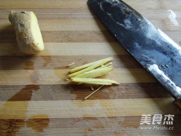 Pan-fried Spicy Saury recipe