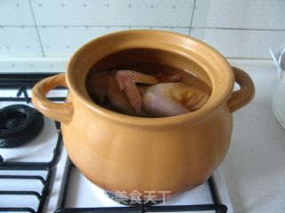 A Beautiful Soup for Strengthening Physique and Improving Immunity-mushroom Cordyceps Flower Chicken Soup recipe