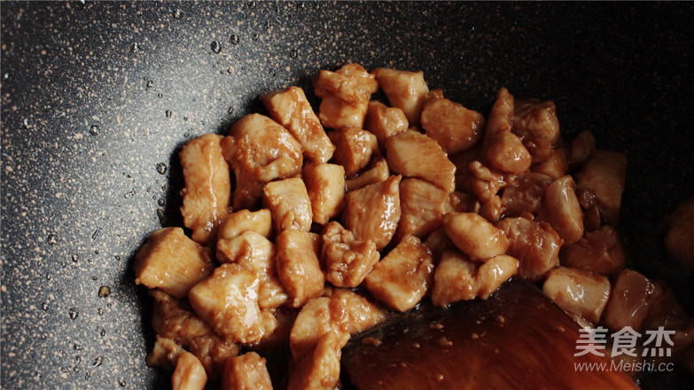 Kung Pao Chicken is Here, Its Good Brother Yuxiang Pork Will be Far Away recipe