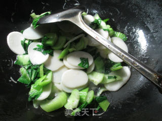 Stir-fried Rice Cake with Shrimp and Green Vegetables recipe