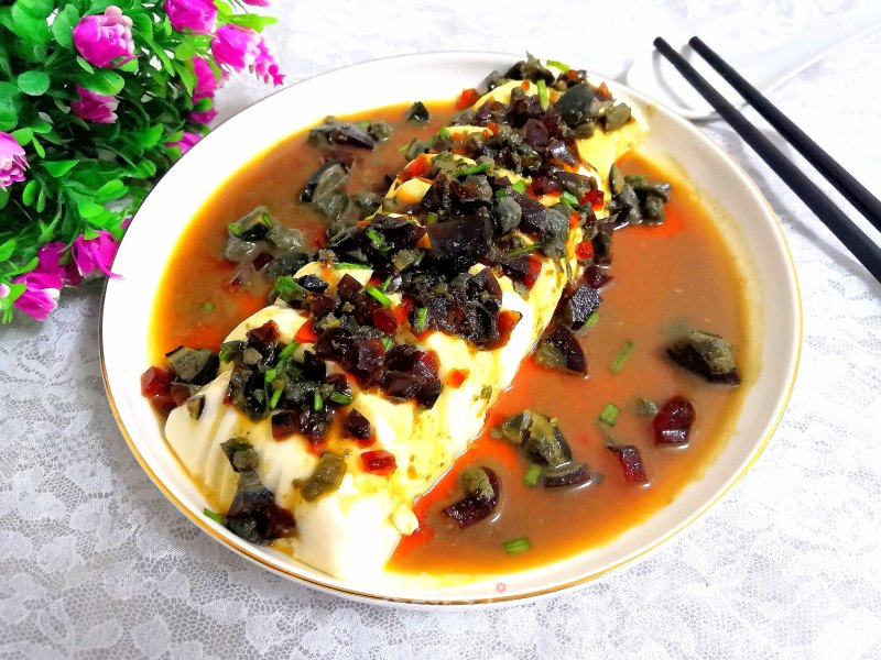 Tofu with Preserved Egg recipe