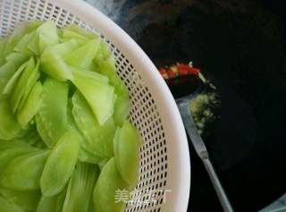 Stir-fried Lees Lettuce recipe