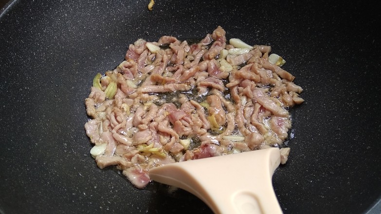 Stir-fried Enema with Shredded Pork recipe
