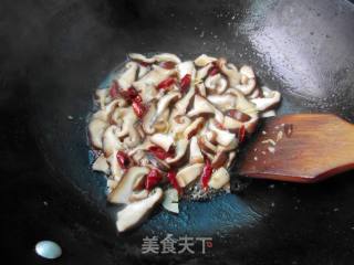 Stir-fried Asparagus with Fresh Mushrooms recipe