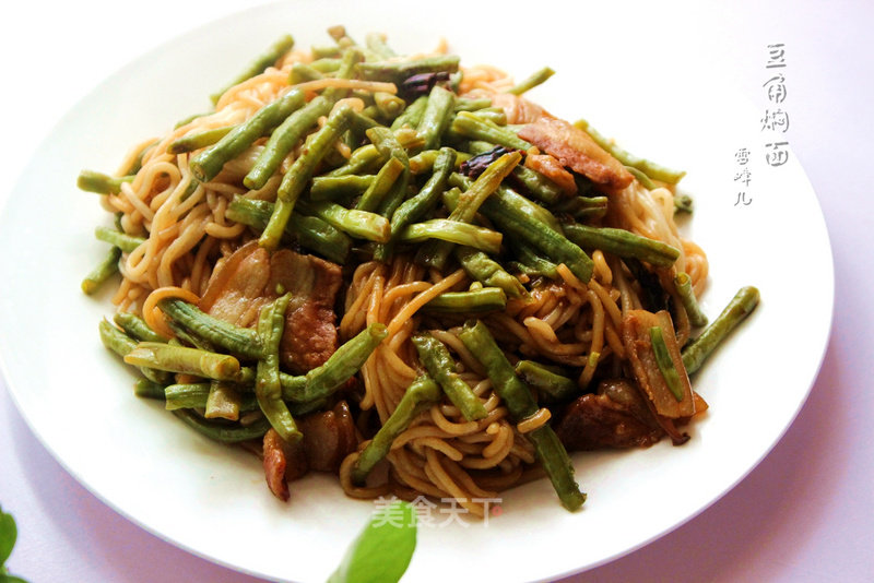 Braised Noodles with Beans recipe