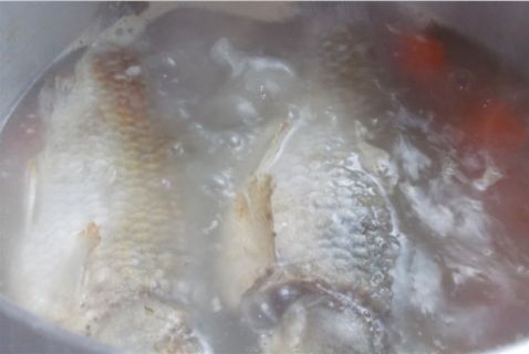 Yam Carrot Crucian Carp Soup recipe